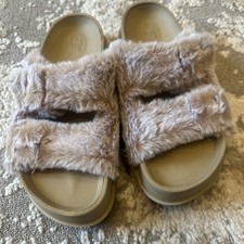 KuaiLu Women's Fluff Slippers